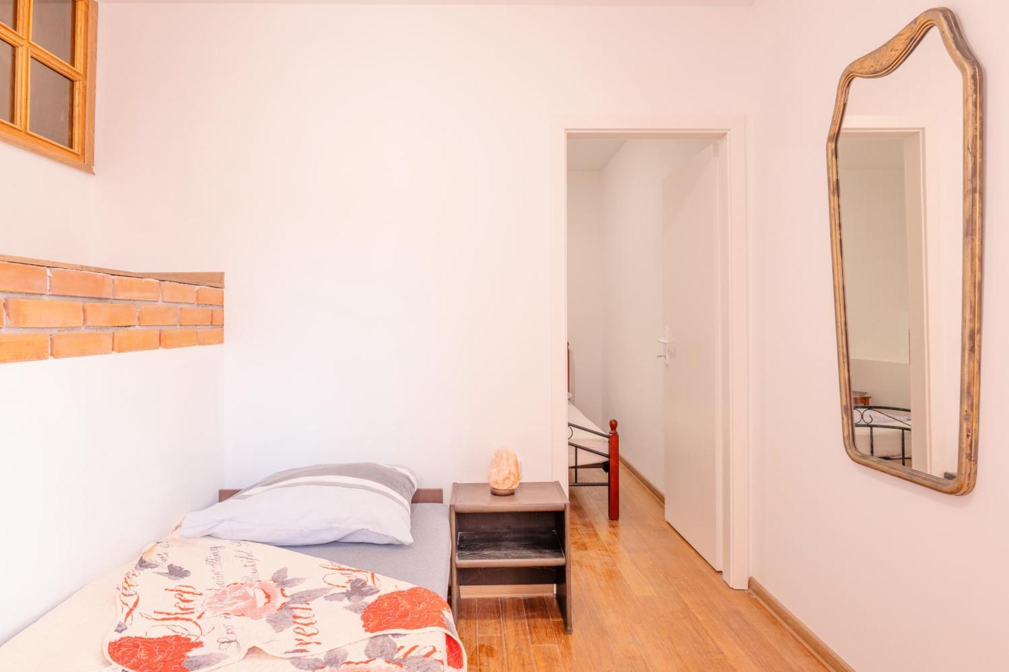 Apartments Ema Šibenik Eksteriør bilde